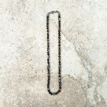 Carica l&#39;immagine nel visualizzatore di Gallery, Kahalu Collana pietre nera sfaccettata
