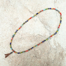 Carica l&#39;immagine nel visualizzatore di Gallery, Aluma Collana lunga pietre mix colore
